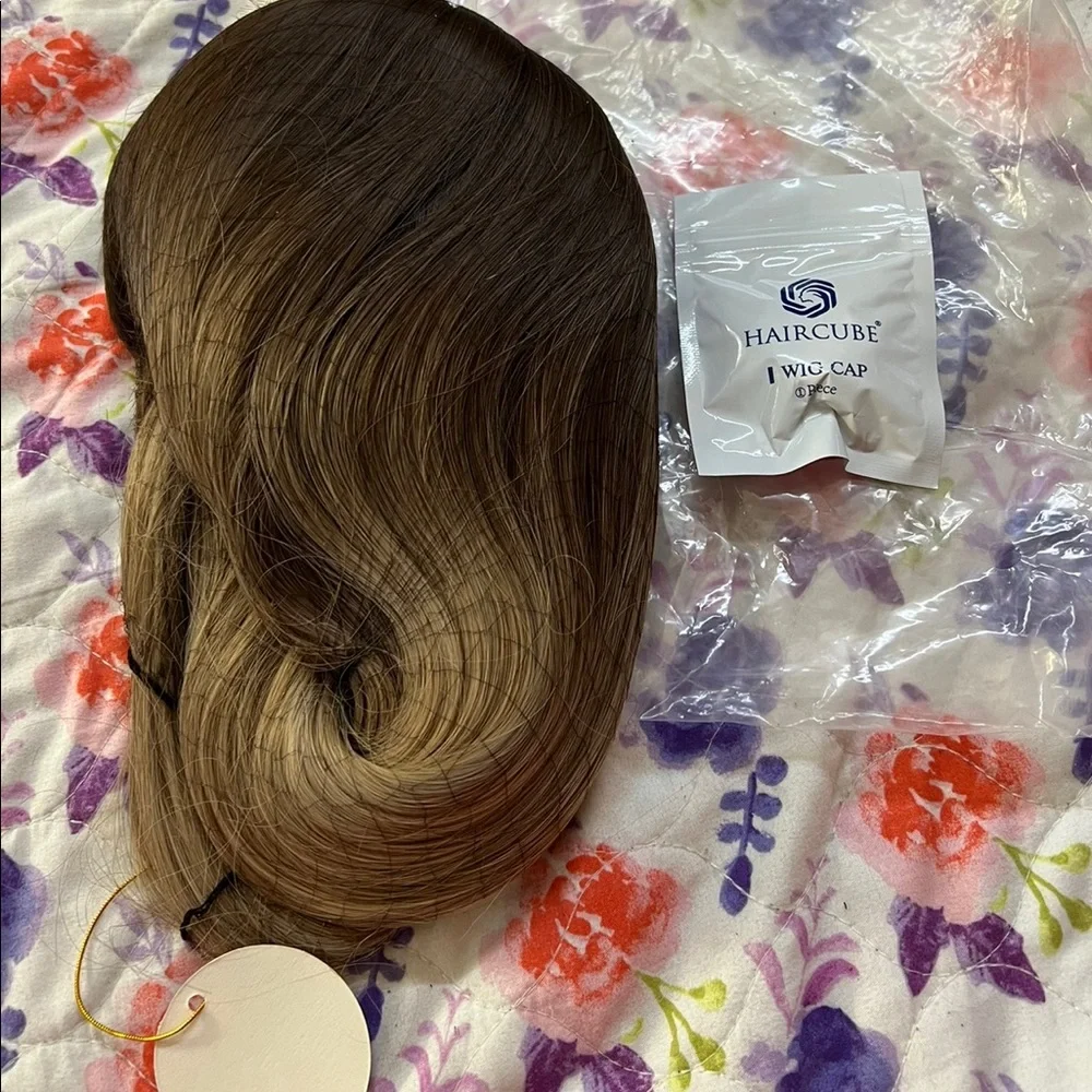 Full wig - Picture 2 of 2